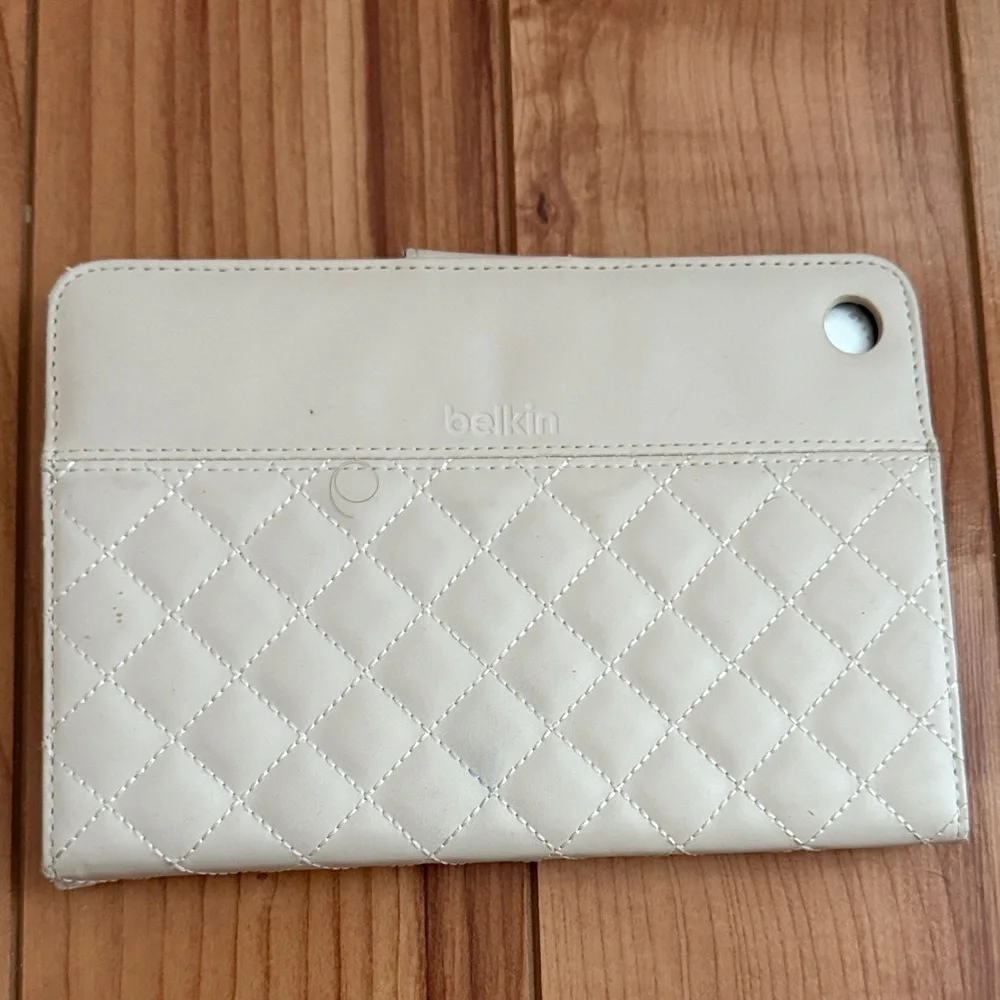 belkin Cream Quilted Tablet Folio Case with Gold Accent
